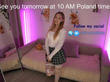 girl
        avroramy cam image #3795168