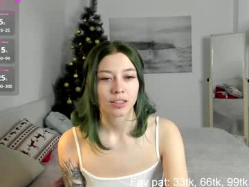 girl
        kina_ka cam image #3892046