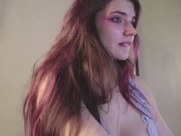 girl
        diana_alison cam image #3096456