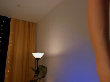 girl
        melinaestes cam image #724425
