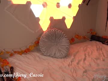 girl
        fiery_redhead cam image #1814518