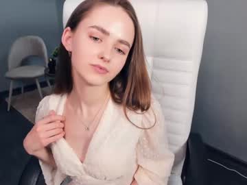 girl
        chillsea cam image #2216316
