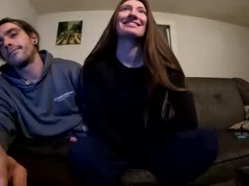couple
        spillthewine420 cam image #321027