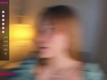 girl
        sun_shiiine cam image #1206100