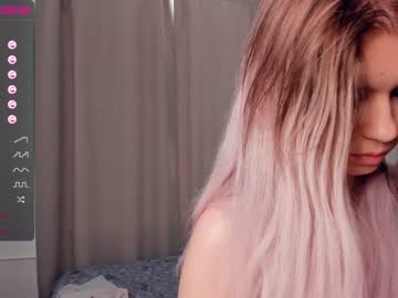 girl
        elfas_cute cam image #1337899