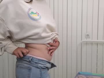 girl
        sheenafarran cam image #2987534