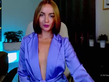 girl
        lora__fire cam image #149731