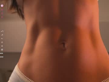 girl
        lucie_beltran cam image #4308684