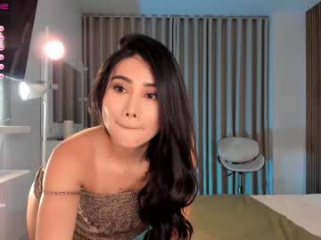 girl
        abie_owen cam image #1139697