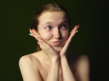 girl
        tinabredley cam image #2234758