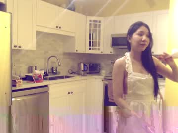 girl
        iammisstery cam image #2202357