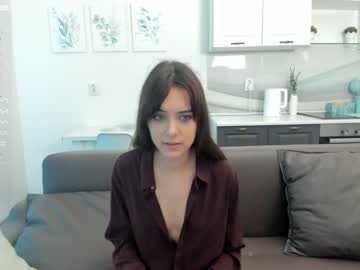 girl
        sandrachang cam image #585005