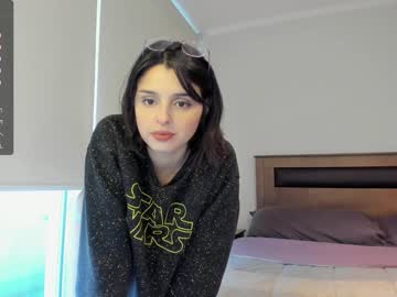 girl
        yourfreakygirl cam image #1507010