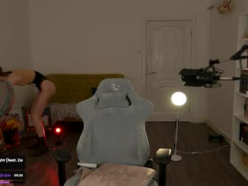 girl
        loony_moony cam image #3157229