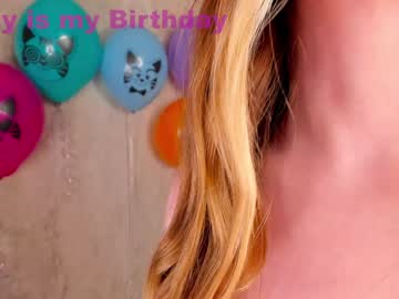 girl
        brenda_rogerss cam image #1598511