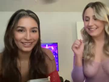 couple
        hotandhornyhannah cam image #3179251