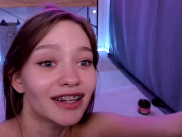 girl
        bless_sheila cam image #1558800