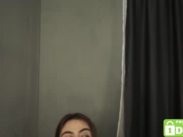 girl
        tessarosse_ cam image #1108194