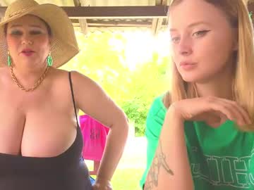 girl
        sassy_seasons cam image #4623068