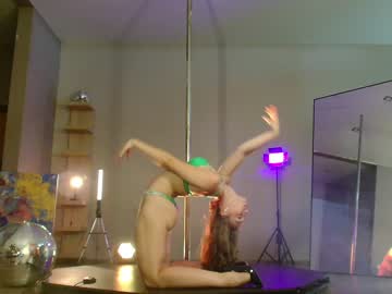 girl
        _meganmeow_ cam image #1566228