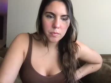 girl
        yrrossedunonxo cam image #1745486