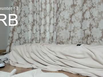 girl
        honey_sunshine cam image #605038
