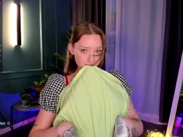 girl
        dinablush cam image #529182