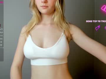 girl
        porcelain__doll cam image #1044320