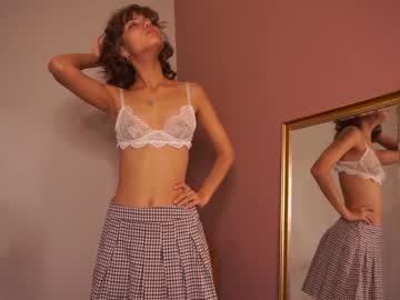 girl
        lenaelisabeth cam image #2011226