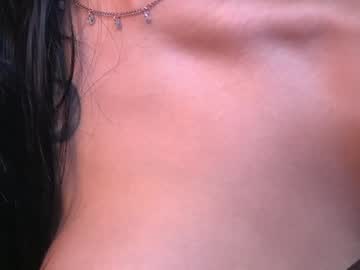 girl
        nicdani_1 cam image #3720043