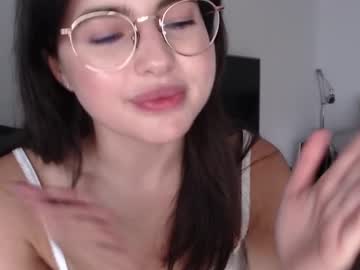 girl
        playnofuckinggames cam image #3278320