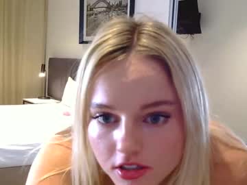 girl
        presplay cam image #4584803