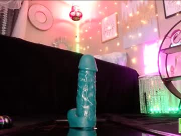 girl
        milf_lacey cam image #2444543
