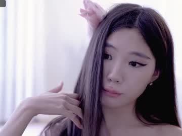 girl
        miso_misa cam image #2189650