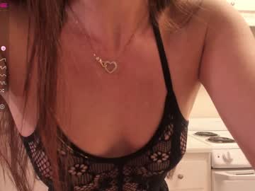 girl
        007movie cam image #660862