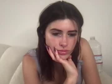 girl
        cieraxoxo cam image #4405439