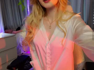 girl
        vonnalein cam image #3097993