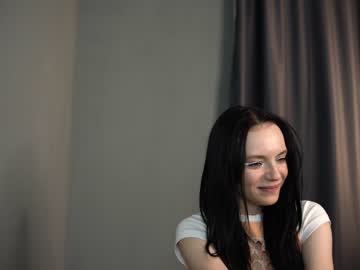 girl
        katereason cam image #1750558