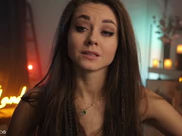 girl
        lettymoa cam image #3744440