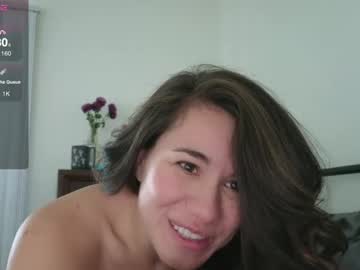 girl
        nakedpaint245477 cam image #4024710
