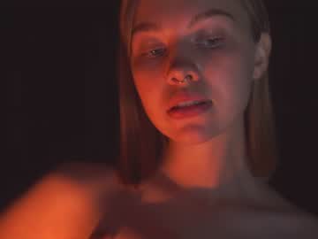 girl
        bibi_it_is cam image #2036932