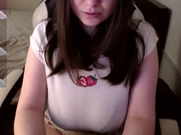 girl
        overoce cam image #2833417