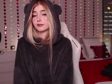 girl
        vonnalein cam image #2283929