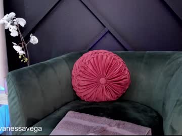 girl
        vanessa_vega cam image #1951881