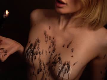 girl
        wendy_amber cam image #1573630