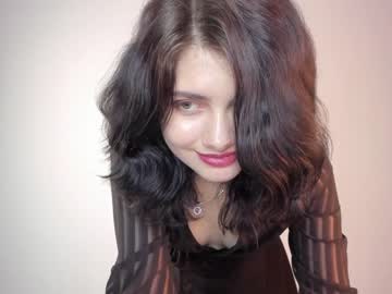 girl
        dorio___s cam image #1775600