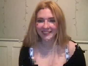 girl
        stelladams cam image #2164383