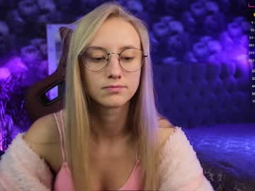 girl
        angeellina cam image #396802