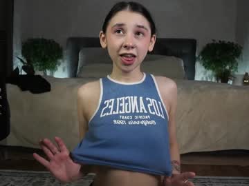 girl
        zarascarlett cam image #4015982