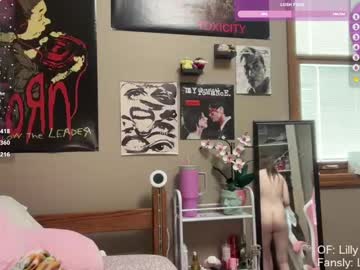 girl
        lillyriverss cam image #4246140